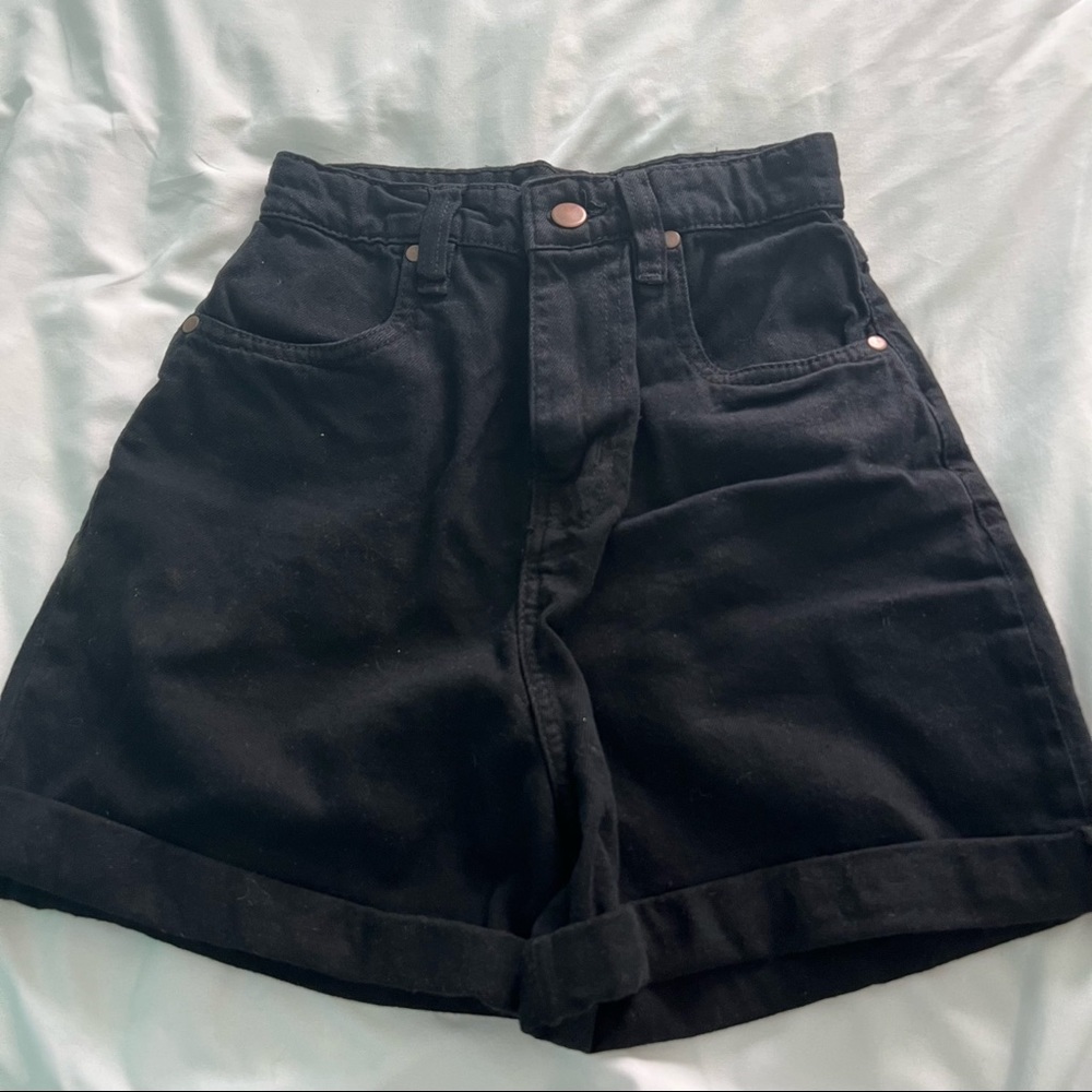 NWT Super Highwaisted Mom Shorts